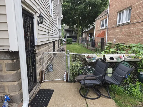 6328 S Hoyne AVE, Chicago, IL 60636