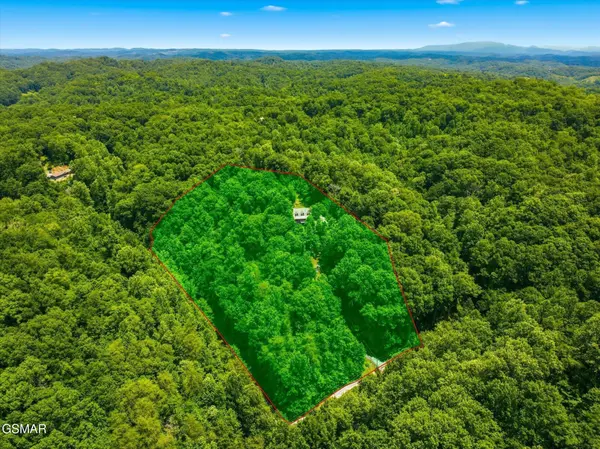 1134 Deer Trail Way, Seymour, TN 37865