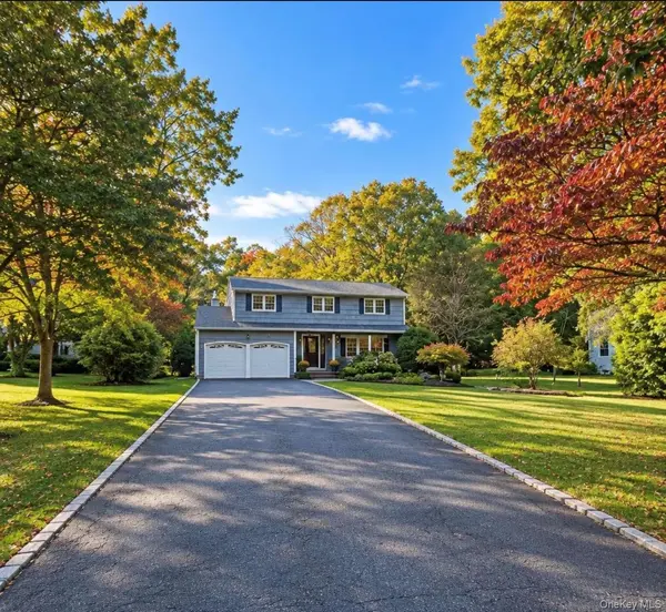 67 Smith LN, Centereach, NY 11720
