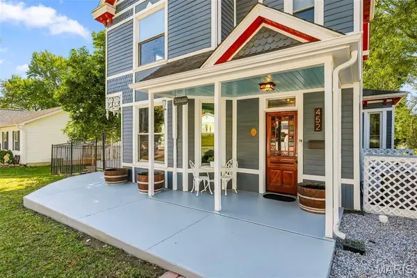 452 W Main ST, Lebanon, IL 62254