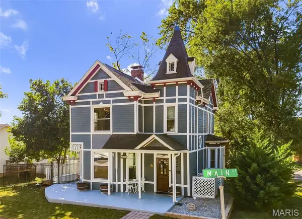 452 W Main ST, Lebanon, IL 62254