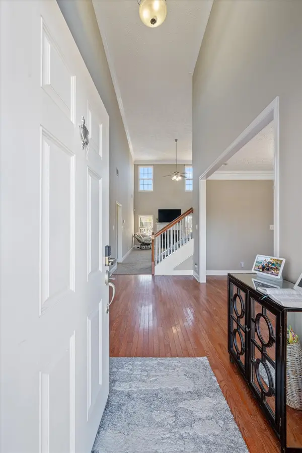 3712 Meadow Knoll Ct, Clarksville, TN 37040
