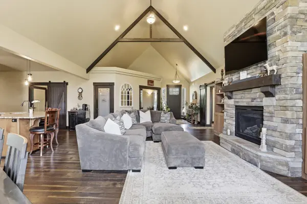 10374 W Casa Ranchero Dr, Coeur D Alene, ID 83854