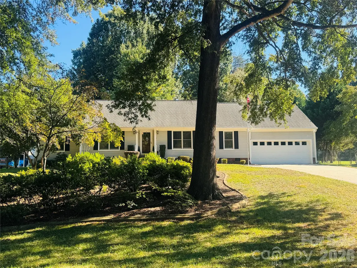 107 Tremont DR, Salisbury, NC 28147