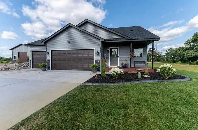 30601 144th ST NW, Princeton, MN 55371