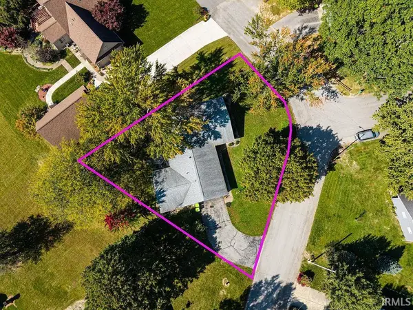 102 Riverview RD, Warren, IN 46792