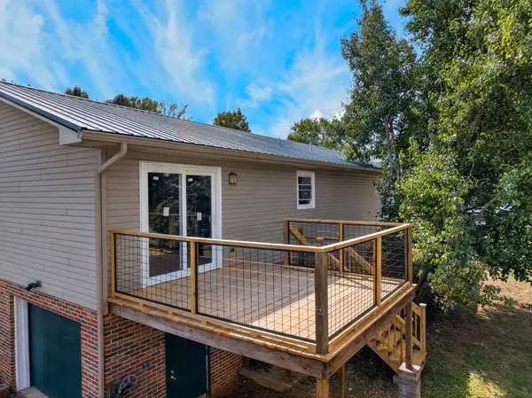 112 Heritage Dr, Rogersville, TN 37857