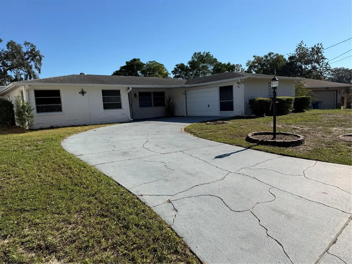 7400 HIAWATHA Pkwy, Spring Hill, FL 34606