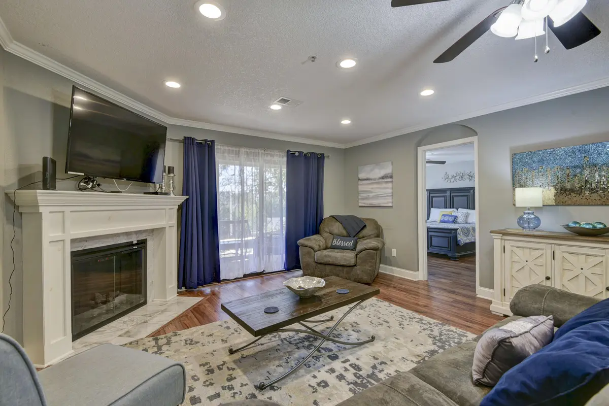 350 S Wildwood Drive #E3, Branson, MO 65616
