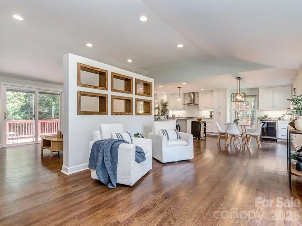 611 Reynolds DR, Charlotte, NC 28209