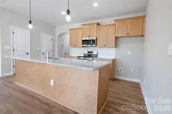 3107 Aberleaf LN, Charlotte, NC 28227
