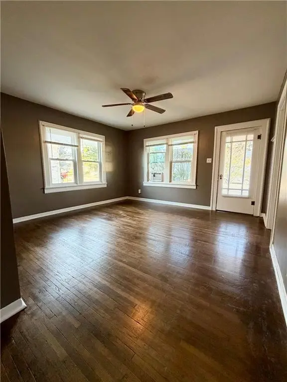 1203 W 5th ST, Coffeyville, KS 67337