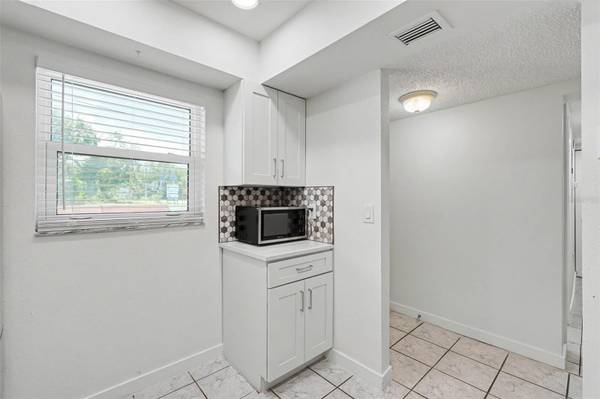 4805 ALT 19 #114, Palm Harbor, FL 34683