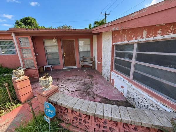 6770 MCKINLEY ST, Hollywood, FL 33024