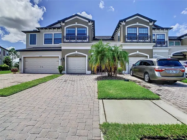 30333 SOUTHWELL LN, Wesley Chapel, FL 33543