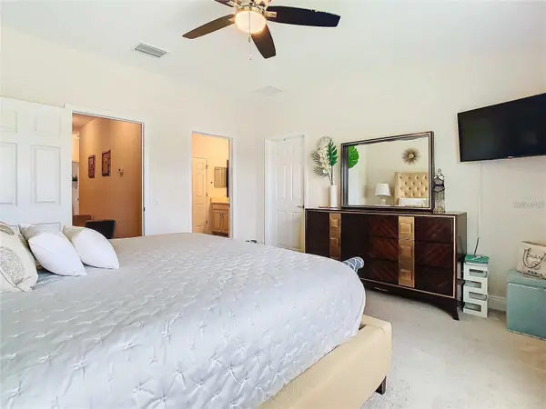 30333 SOUTHWELL LN, Wesley Chapel, FL 33543