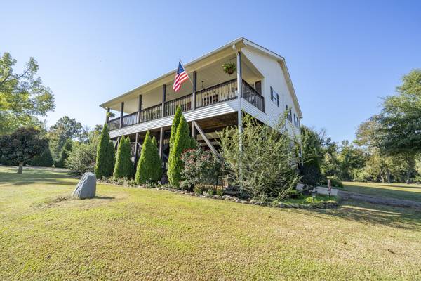 1275 Colonel James Hardin Drive, Clifton, TN 38425