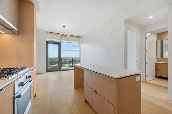 44 East Ave #3305, Austin, TX 78701