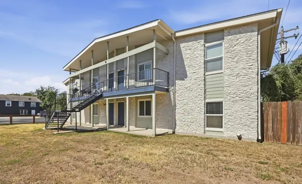 1904 Hearthstone DR, Austin, TX 78757