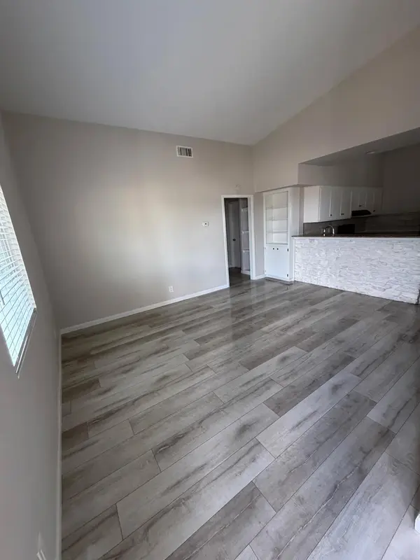 1904 Hearthstone DR, Austin, TX 78757