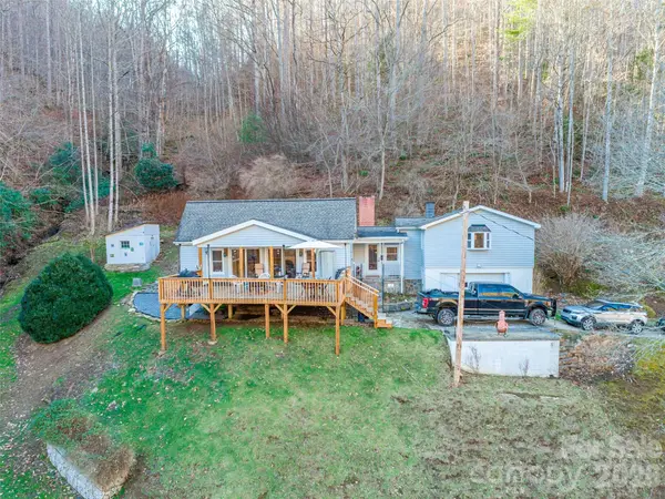 12982 US 19W HWY, Burnsville, NC 28714