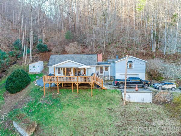 12982 US 19W HWY, Burnsville, NC 28714