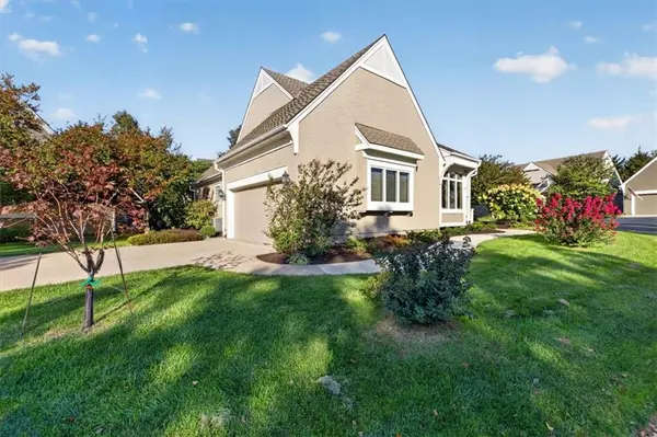 12501 W 123rd ST, Overland Park, KS 66213
