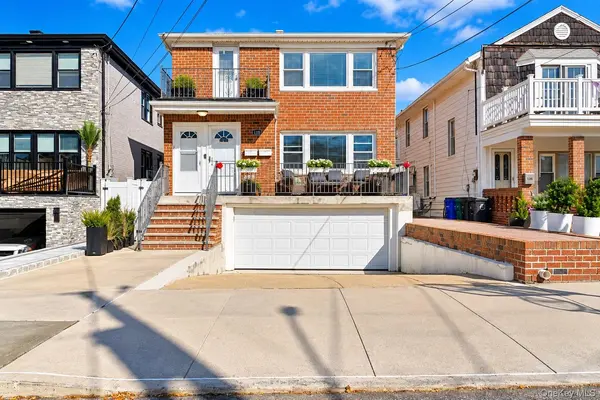140 Beach 127th ST, Rockaway Park, NY 11694