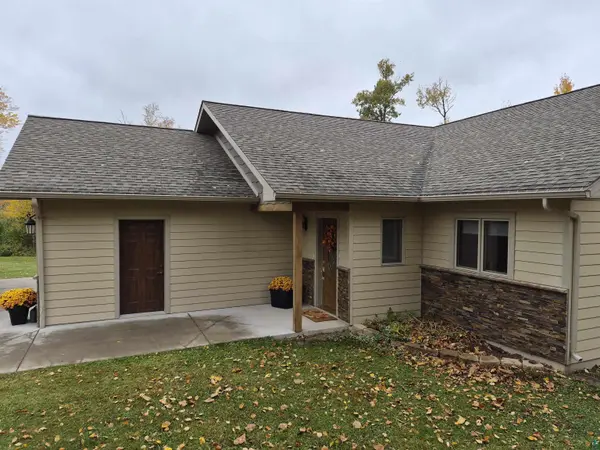 3211 Norton Rd, Duluth, MN 55803