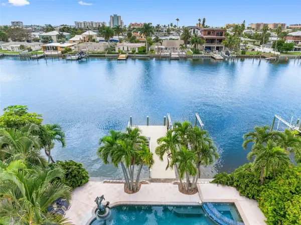 11280 5TH ST E, Treasure Island, FL 33706