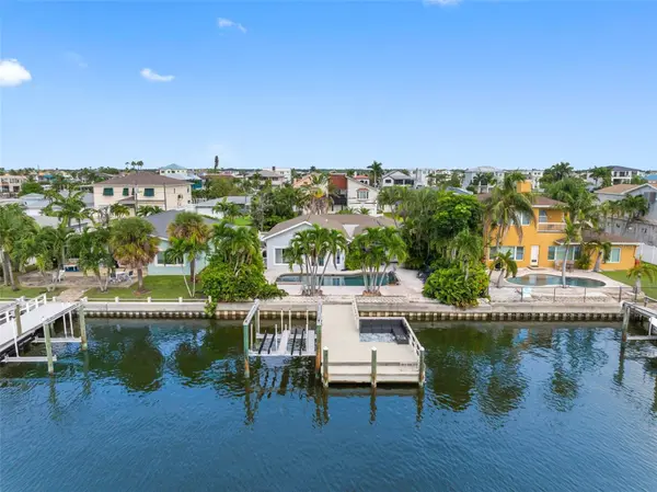 11280 5TH ST E, Treasure Island, FL 33706
