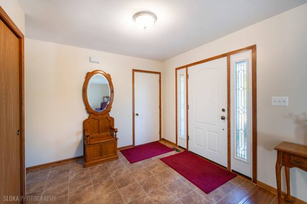 4819 W Glenbrook TRL, Mchenry, IL 60050