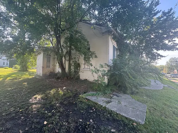 123 N Virginia AVE, Belleville, IL 62220