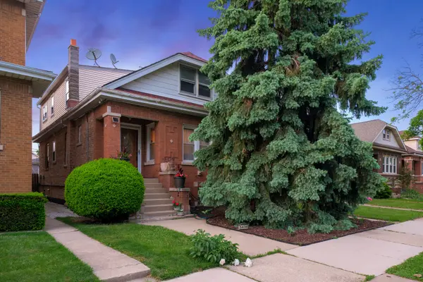 5438 W Melrose ST, Chicago, IL 60641