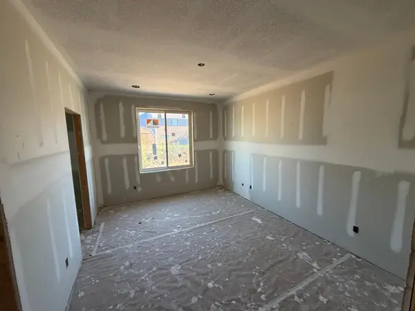 1615 Squirrel WAY, New Richmond, WI 54017