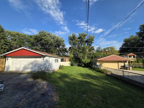 319 N Main ST, Mount Prospect, IL 60056