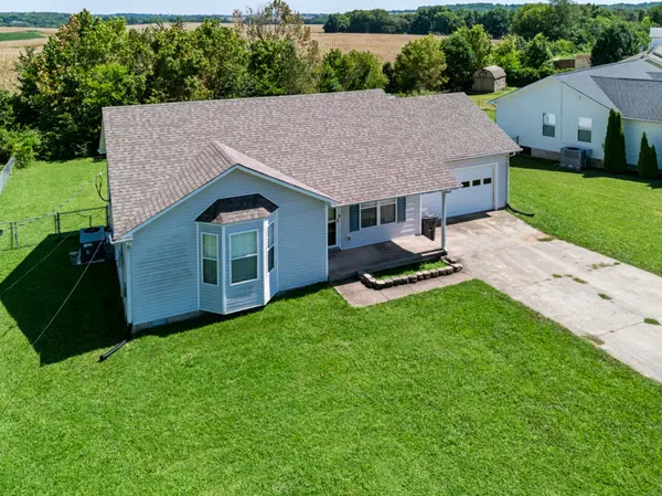 711 Shetland Dr, Oak Grove, KY 42262
