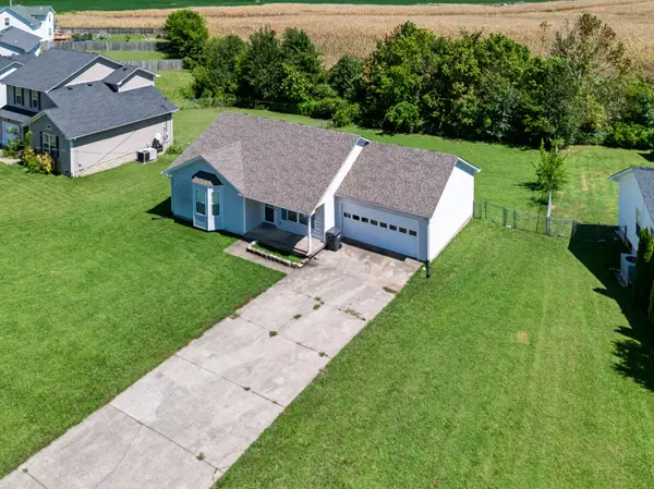 711 Shetland Dr, Oak Grove, KY 42262