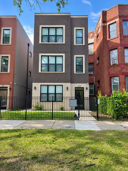 4950 S Michigan AVE #3, Chicago, IL 60615