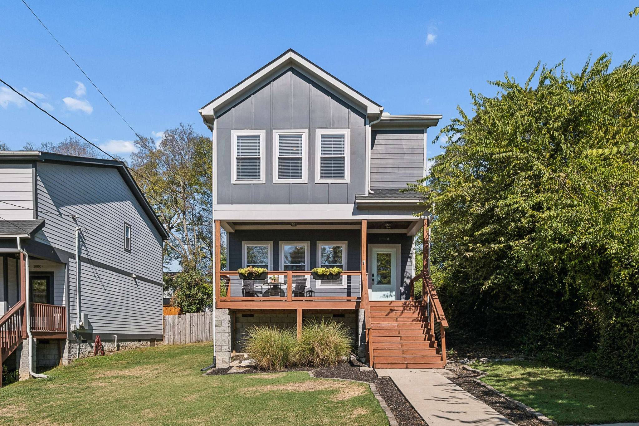 1800B Seminary St, Nashville, TN 37207