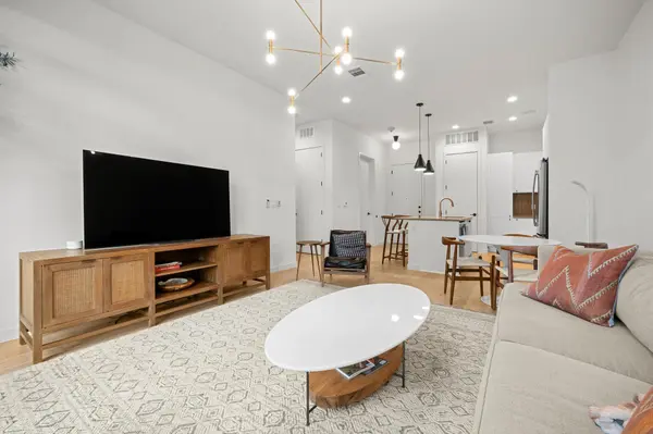 800 Embassy DR #124, Austin, TX 78702