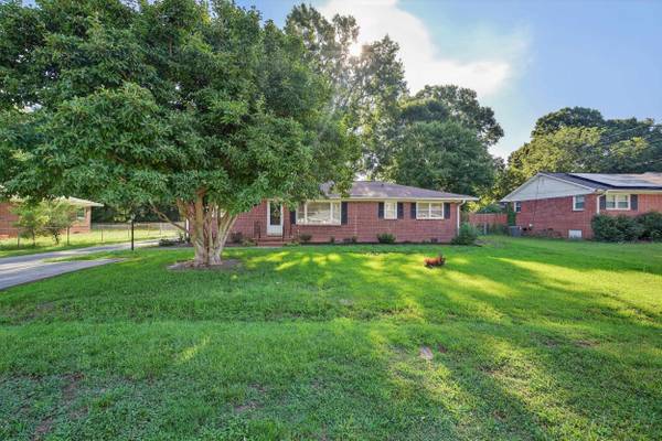 106 Keloy ST, Spartanburg, SC 29301-5346