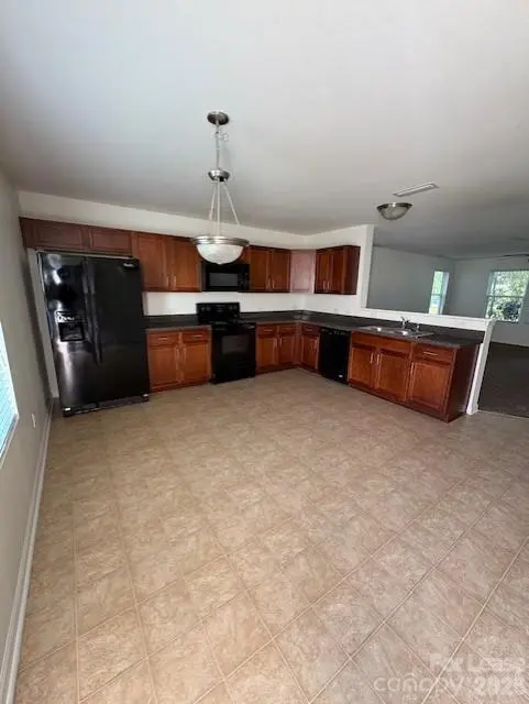 10710 Derryrush DR, Charlotte, NC 28213