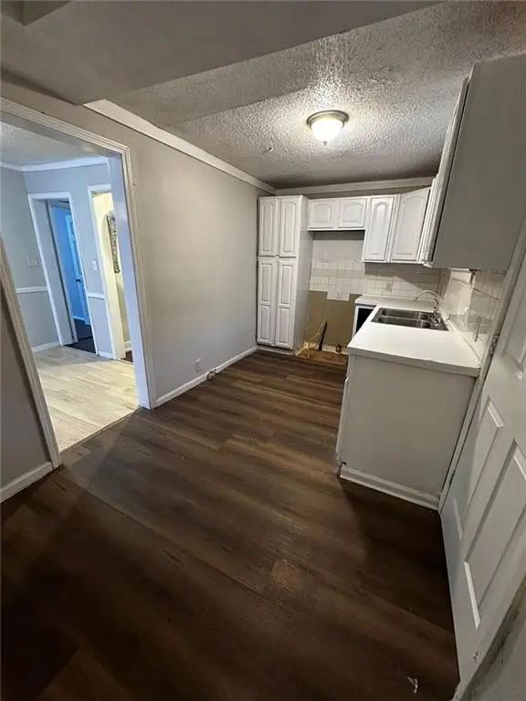 1177 E 65th ST, Kansas City, MO 64131