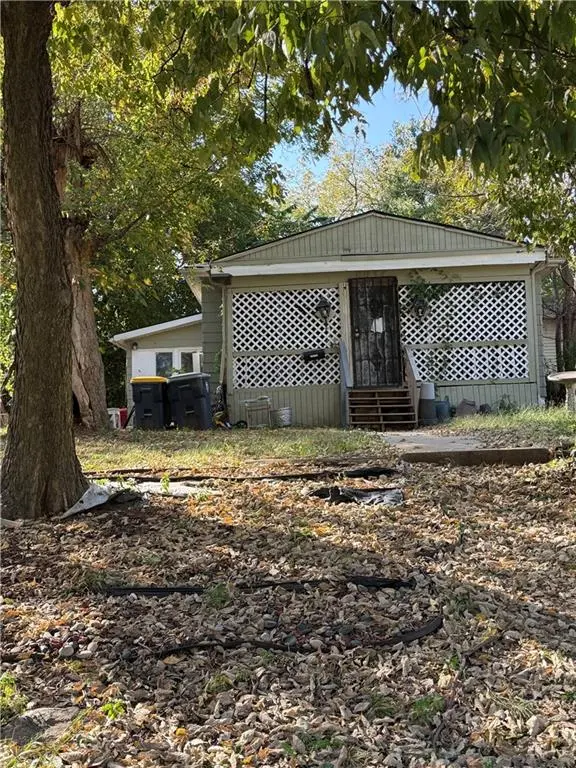 8034 Euclid AVE, Kansas City, MO 64132