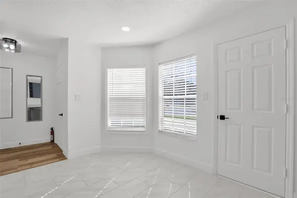 25345 GREEN HERON DR, Leesburg, FL 34748
