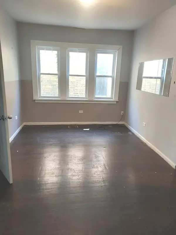 7638 S Rhodes AVE, Chicago, IL 60619