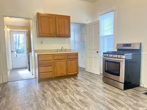 721 ALEXANDER AVE, Peoria, IL 61603