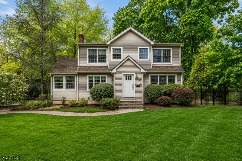 63 Park Ave, Wyckoff Twp., NJ 07481