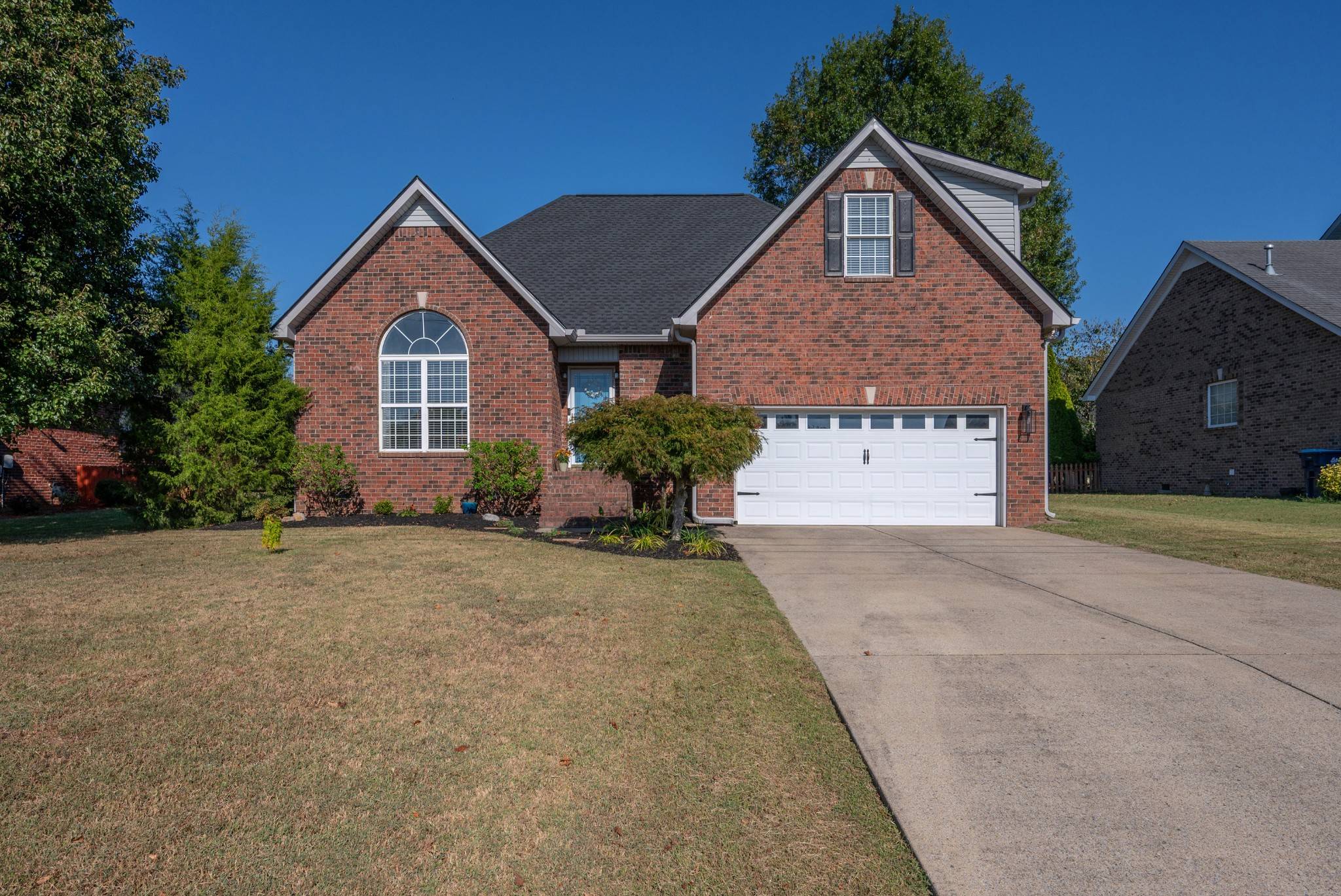 6010 Turning Leaf Dr, Smyrna, TN 37167